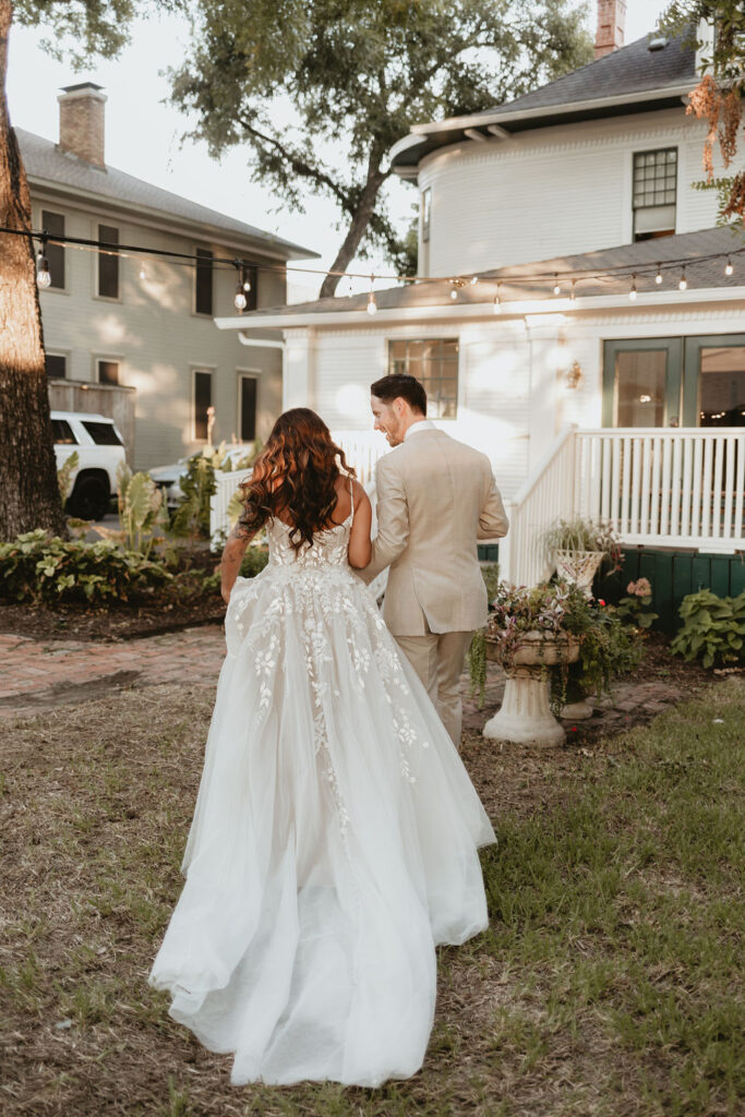 vintage Dallas micro wedding ceremony