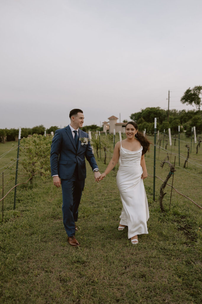 A McKinney, Texas, Wedding at D'Vine Grace Vineyard