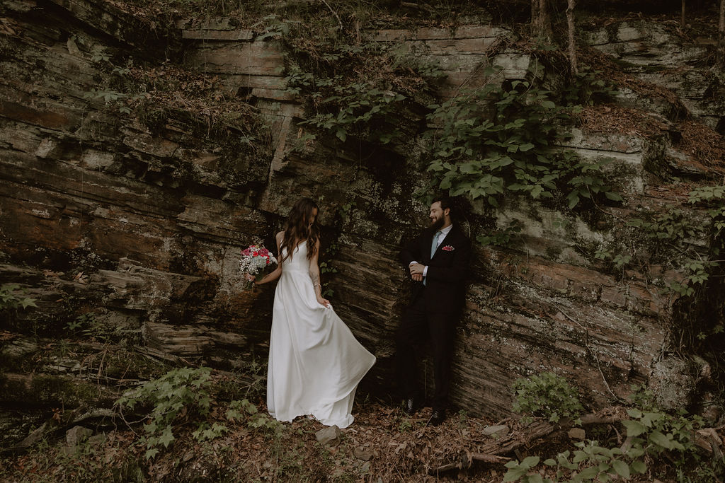 A couple chooses to Elope in Oklahoma in Broken Bow