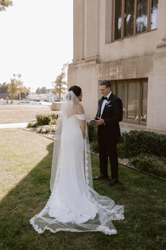 Couples portraits at Oklahoma Hall of Fame