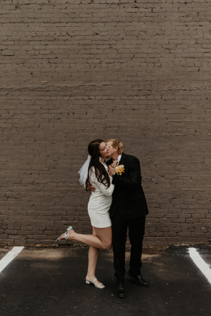 Minimalist elopement at The Lume in Oklahoma City