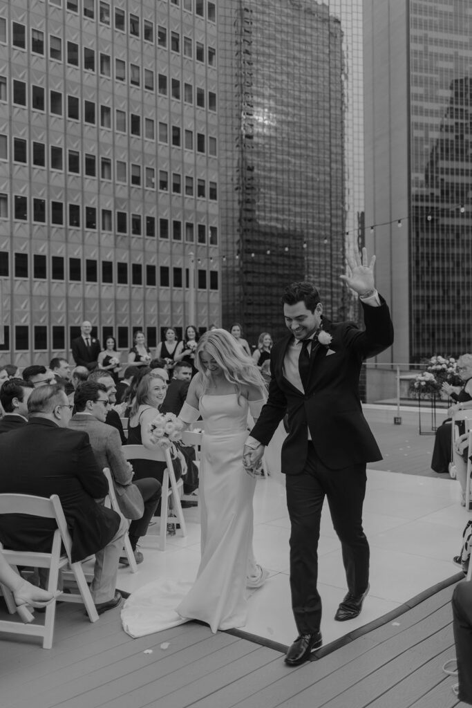 Dallas rooftop wedding ceremony at 400 North Ervay