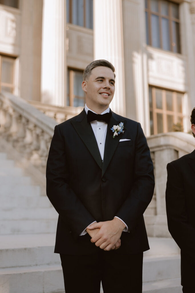 A beautiful fall wedding ceremony at the Oklahoma Hall of Fame