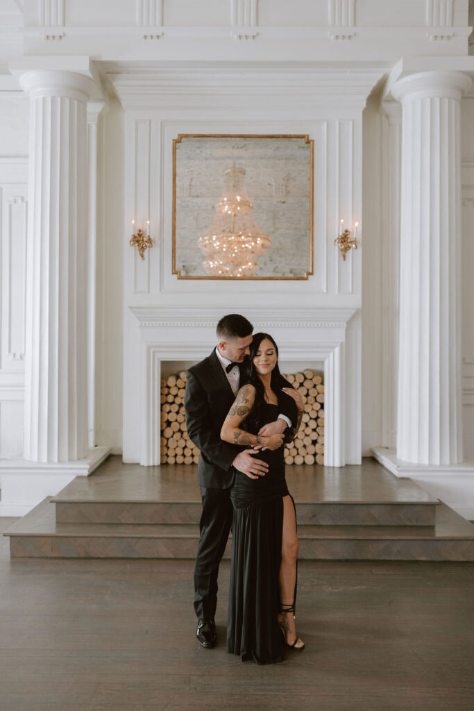 Elegant Dallas, Texas engagement photos