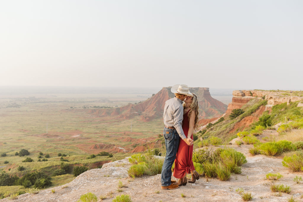 Gloss Mountain State Park engagement photos