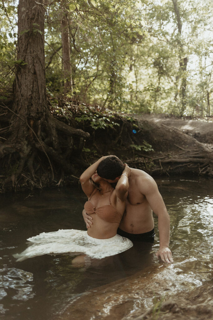 Oklahoma engagement photo location-Little Niagra in Sulphur