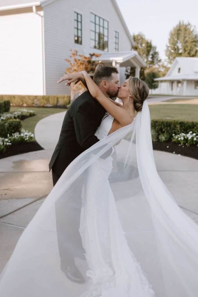 Boxwood Manor wedding portraits in Texas