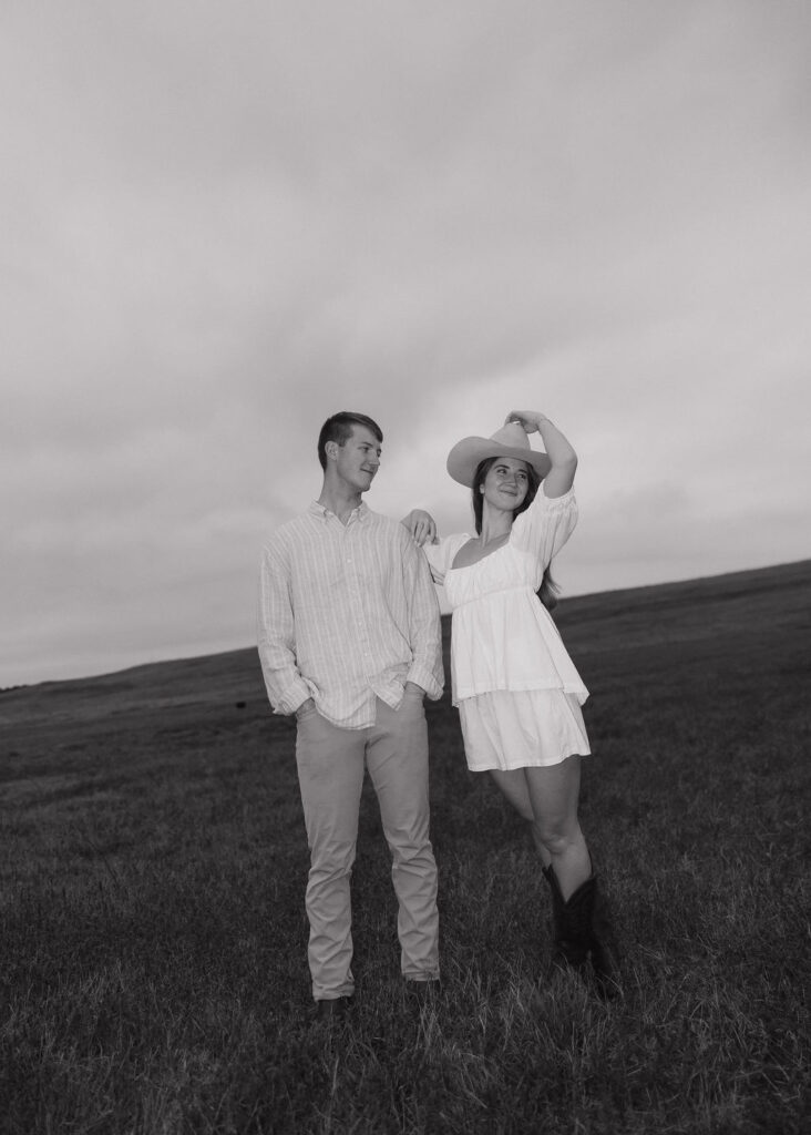 OKLAHOMA ENGAGEMENT PHOTOS ON A RANCH