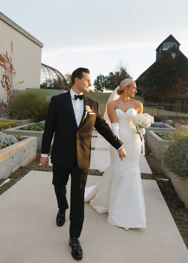 Bride and groom photos at an Edmond, OK wedding venue