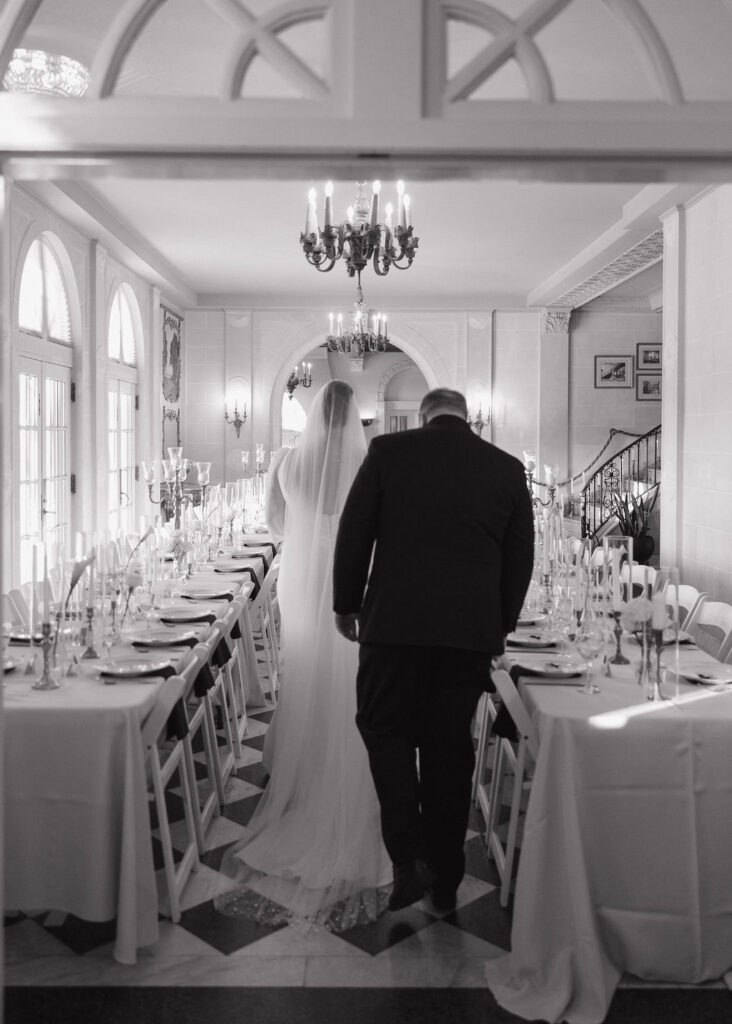 Mansion wedding portraits in Tulsa, Oklahoma