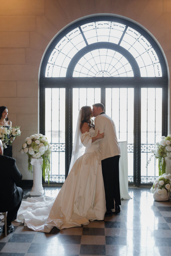 Wedding ceremony at Marland Mansion in Oklahoma