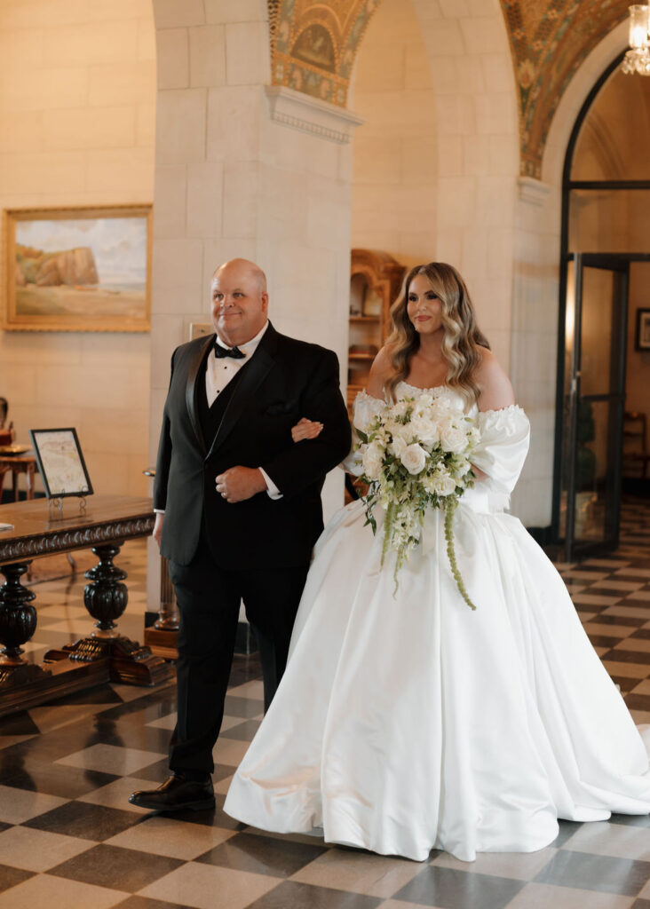 Wedding ceremony at Marland Mansion in Oklahoma